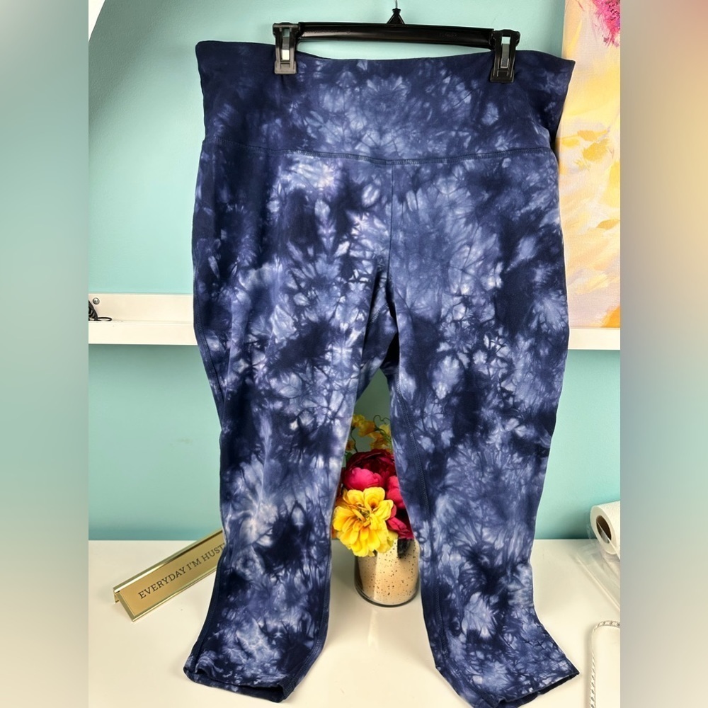 Zenergy tie dye leggings, size 3 (XL -XXL)